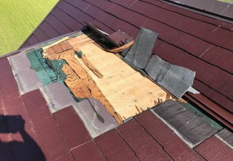 スレート屋根の破損確認別アングル