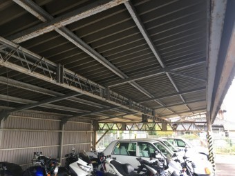 車庫内部