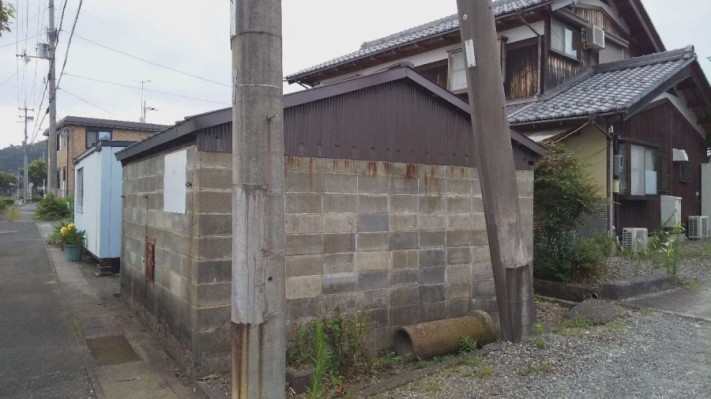 トタン外壁張り完了
