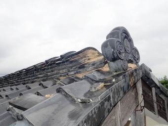 棟瓦破損