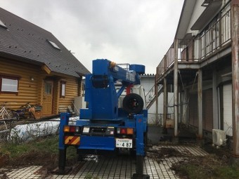 高所作業車スタンバイ