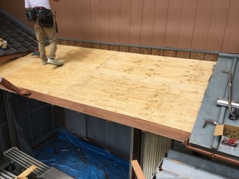 構造用コンパネ張り完成