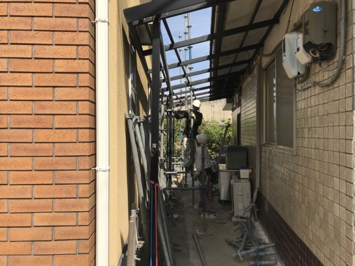 足場組立開始
