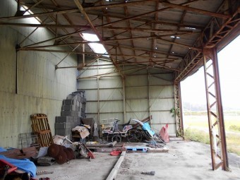 屋根破損