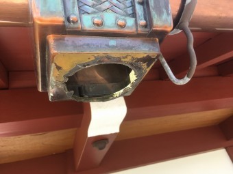 割れている箇所のアップ